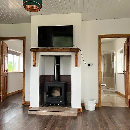 One Bedroom House Near Баллинамор