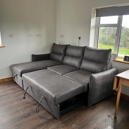 One Bedroom House Near Баллинамор